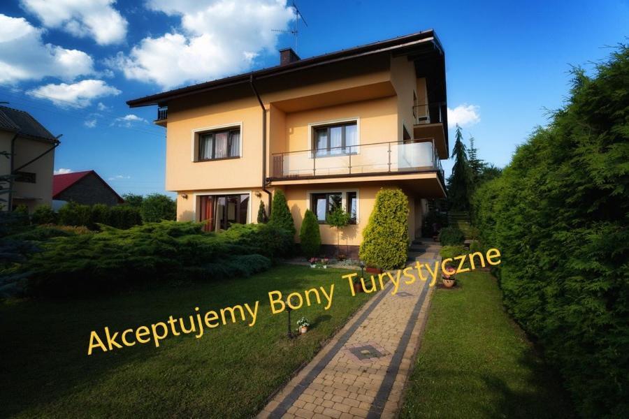 Dom Goscinny Przedmiescie Kielce Exterior photo